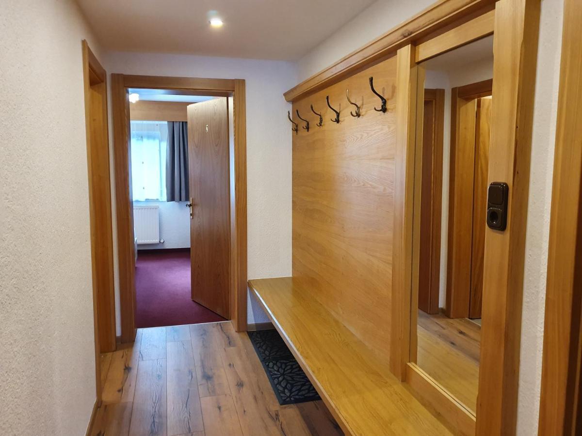 Appartements Karlinger Губен Екстер'єр фото